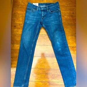 Mens Hollister size 30/30 button fly slim jeans.